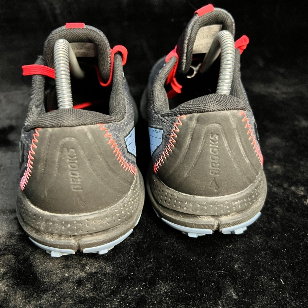 Brooks Divide 3 1203681B057 Womens 9.5 B Trail Running Shoes Ebony Black Sneaker - Picture 2 of 7